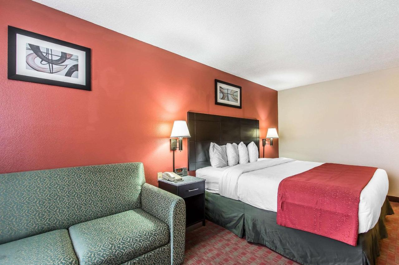 Quality Inn & Suites La Vergne Exterior photo